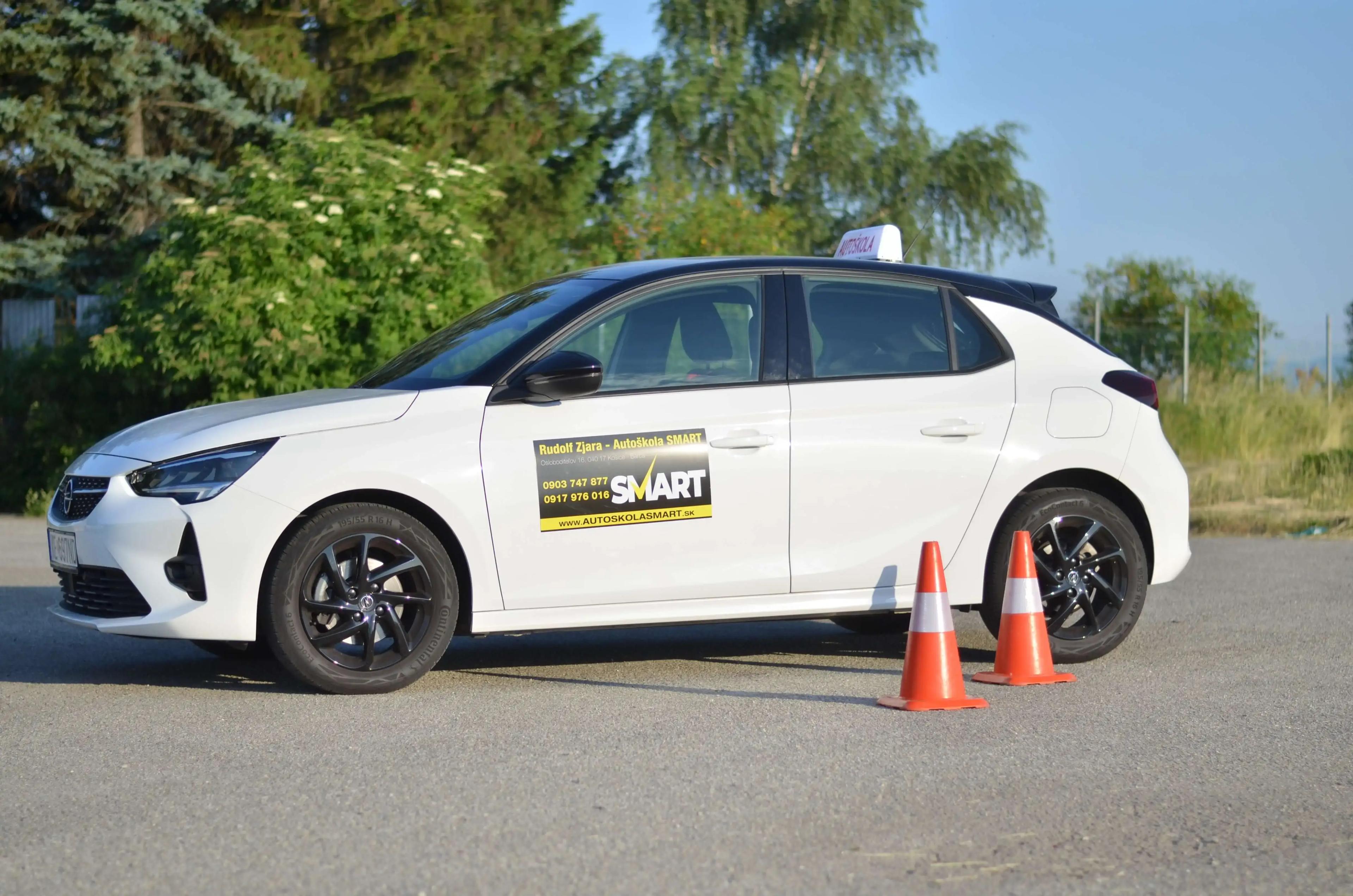 Opel corsa auto