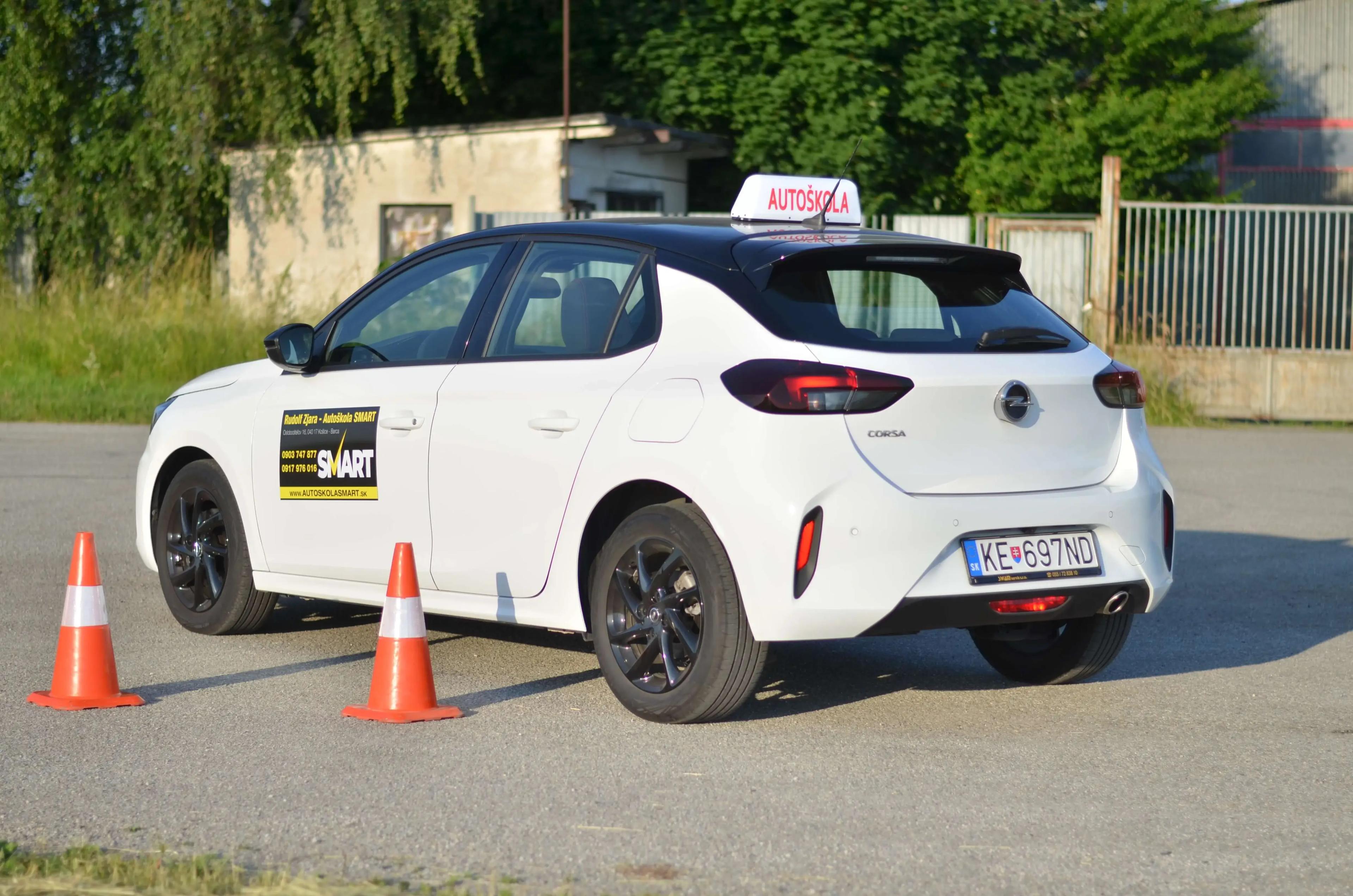 Opel corsa auto